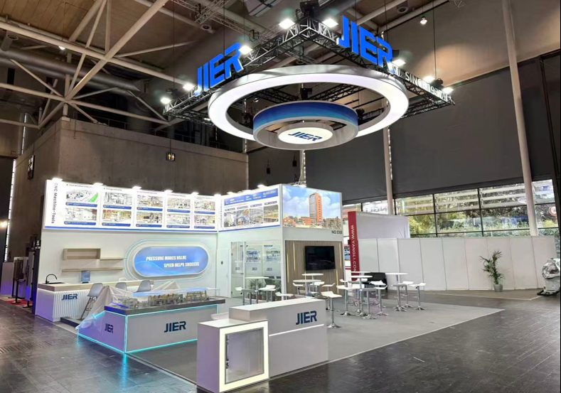 德国 EMO Hannover JIER 机床展台现场