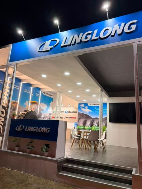智利 EXPONOR LINGLONG 玲珑轮胎展台夜景